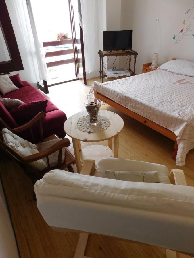 Apartmani Mikin Betina  Extérieur photo